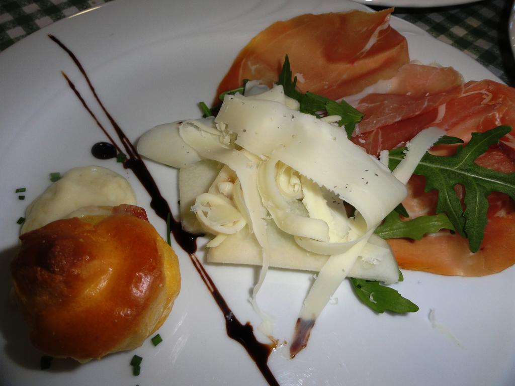 Albergo Ristorante Fratte Fregona Eksteriør bilde